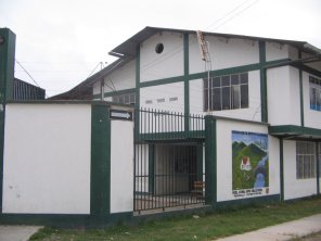 Terminal terrestre de Oxapampa, casa de
                          espera