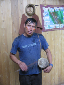 Francisco mit Trommel 02